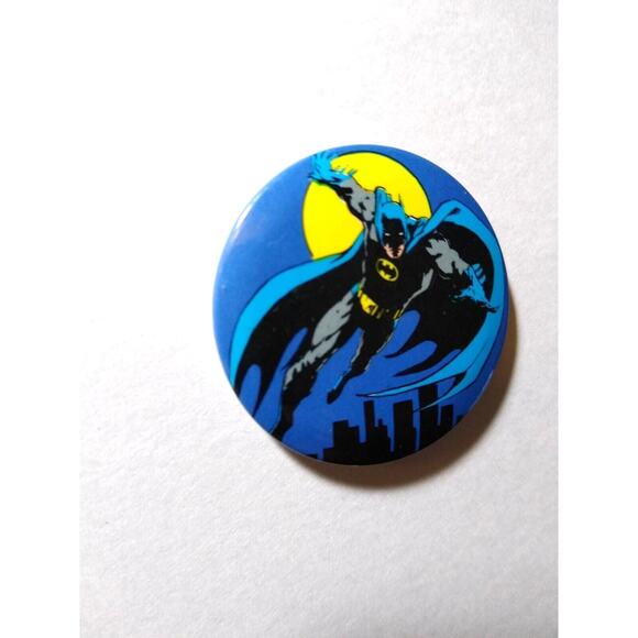 Batman Cape Full Moon Refrigerator Magnet Vintage 1980s Licensed Comic Superhero - Picture 2 of 4